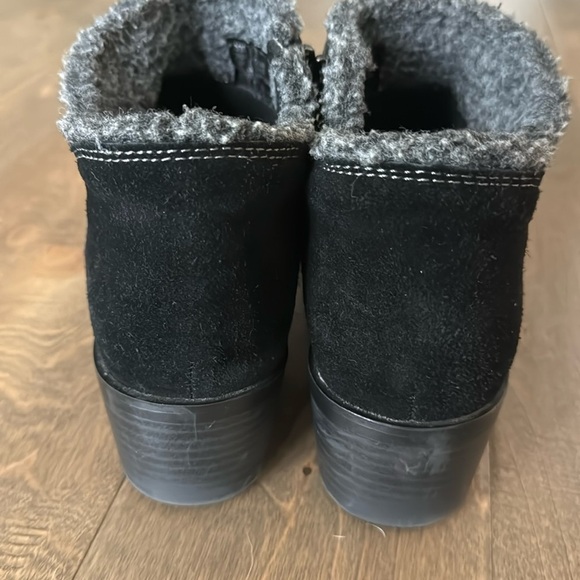 Sporto Josie Black Suede Faux Fur Collar Zip Ankle Booties Women's Size 9 M - Picture 5 of 9